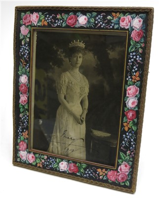 Lot 320 - An autographed photograph of Queen Mary, dated...