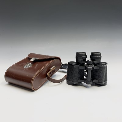 Lot 580 - A pair of Optolyth 10 X 40 Alpin binoculars,...