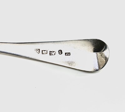 Lot 15 - Eleven English silver spoons 11.1oz