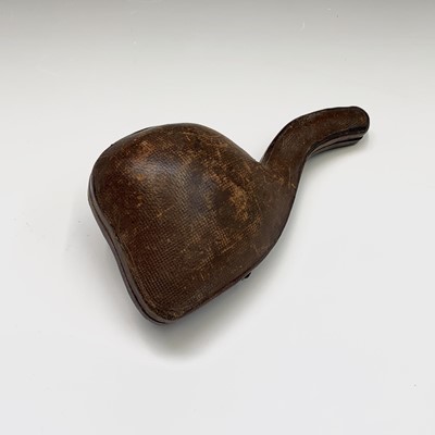 Lot 589 - A cased Meershaum pipe with amber mouth piece,...