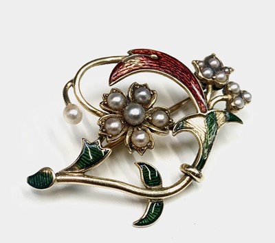 Lot 377 - An 18ct gold enamel and pearl brooch 6.5gm,...