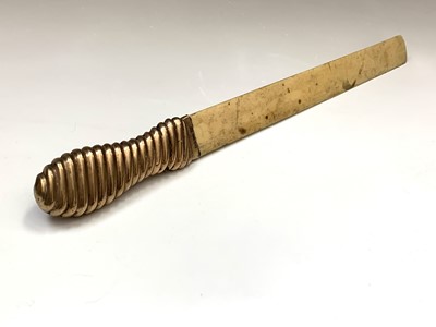 Lot 398 - A paper-knife with 9ct gold handle