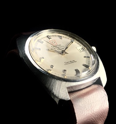 Lot 816 - An Omega Geneve electronic f 300 hz gentlemans...