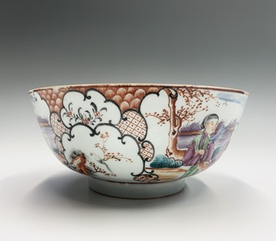 Lot 133 - A Chinese export porcelain 'Mandarin Palette'...