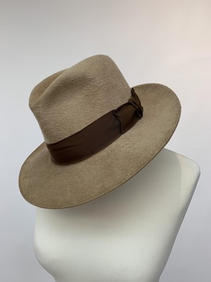 Lot 2864 - Good gentleman's Fedora by Moss Bross, size 7...