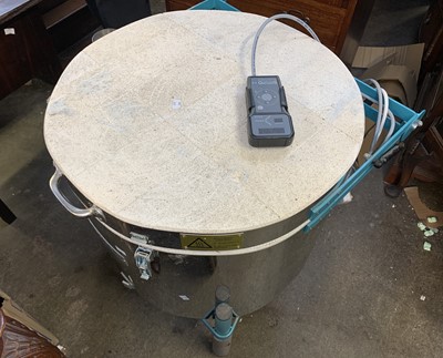 Lot 3248 - A Rohde Ecotop stainless steel electric kiln,...
