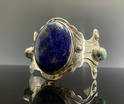 Lot 577 - A silver Mexican style lapis and matrix...