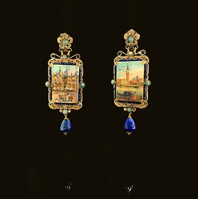 Lot 373 - A pair of handpainted Venetian earrings in...