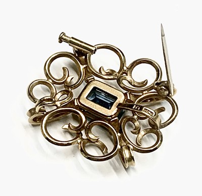 Lot 457 - A 1950s 18ct gold brooch/pendant set with an...