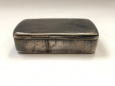 Lot 38 - A George III silver engraved snuff bod width...