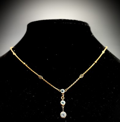 Lot 729 - A 15ct gold Edwardian necklace the chain...