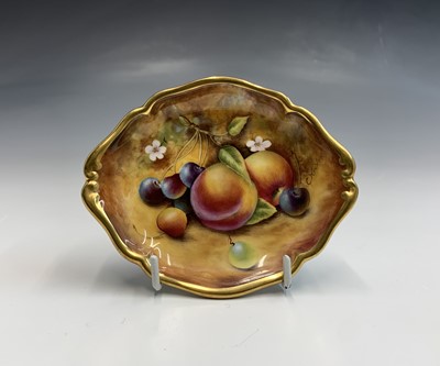 Lot 806 - A Royal Worcester fruit painted small dish,...