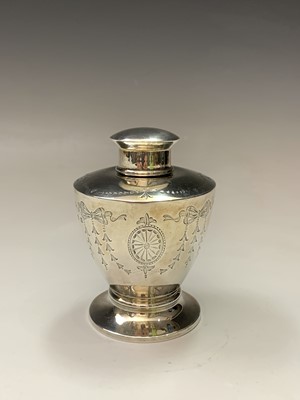 Lot 66 - A silver vase shape tea caddy by George Unite...
