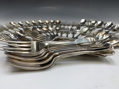 Lot 53 - A harlequin fiddle pattern silver canteen...