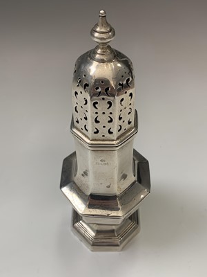 Lot 128 - A silver vase shape caster by William Hutton &...