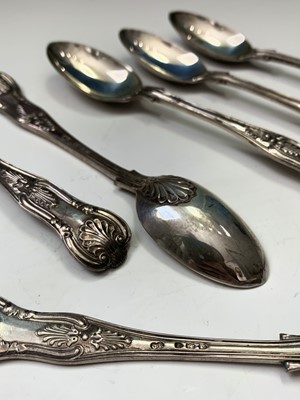 Lot 124 - A set of six Victorian Kings Pattern teaspoons...