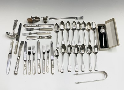 Lot 97 - Silver cutlery 9.7oz and plated cutlery