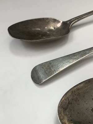 Lot 54 - Three George III silver tablespoons 5.6oz