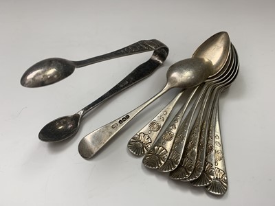 Lot 134 - A set of eight silver teaspoons and matching...