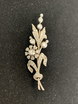 Lot 459 - A Victorian diamond set spray brooch, 7.6g. 58mm