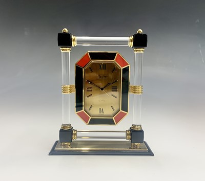 Lot 242 - An Hour Lavigne desk timepiece