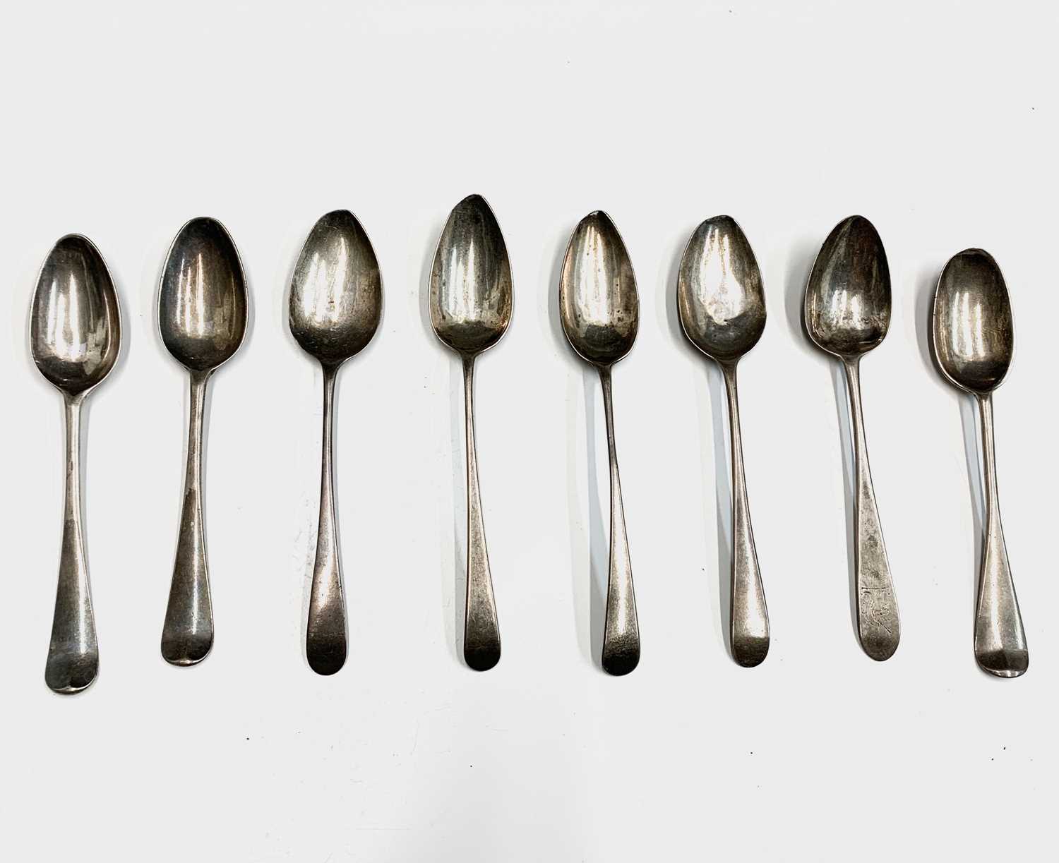 Lot 84 - Eight Georgian silver teaspoons 3.4oz