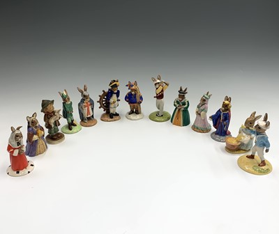 Lot 976 - A collection of eleven Royal Doulton...