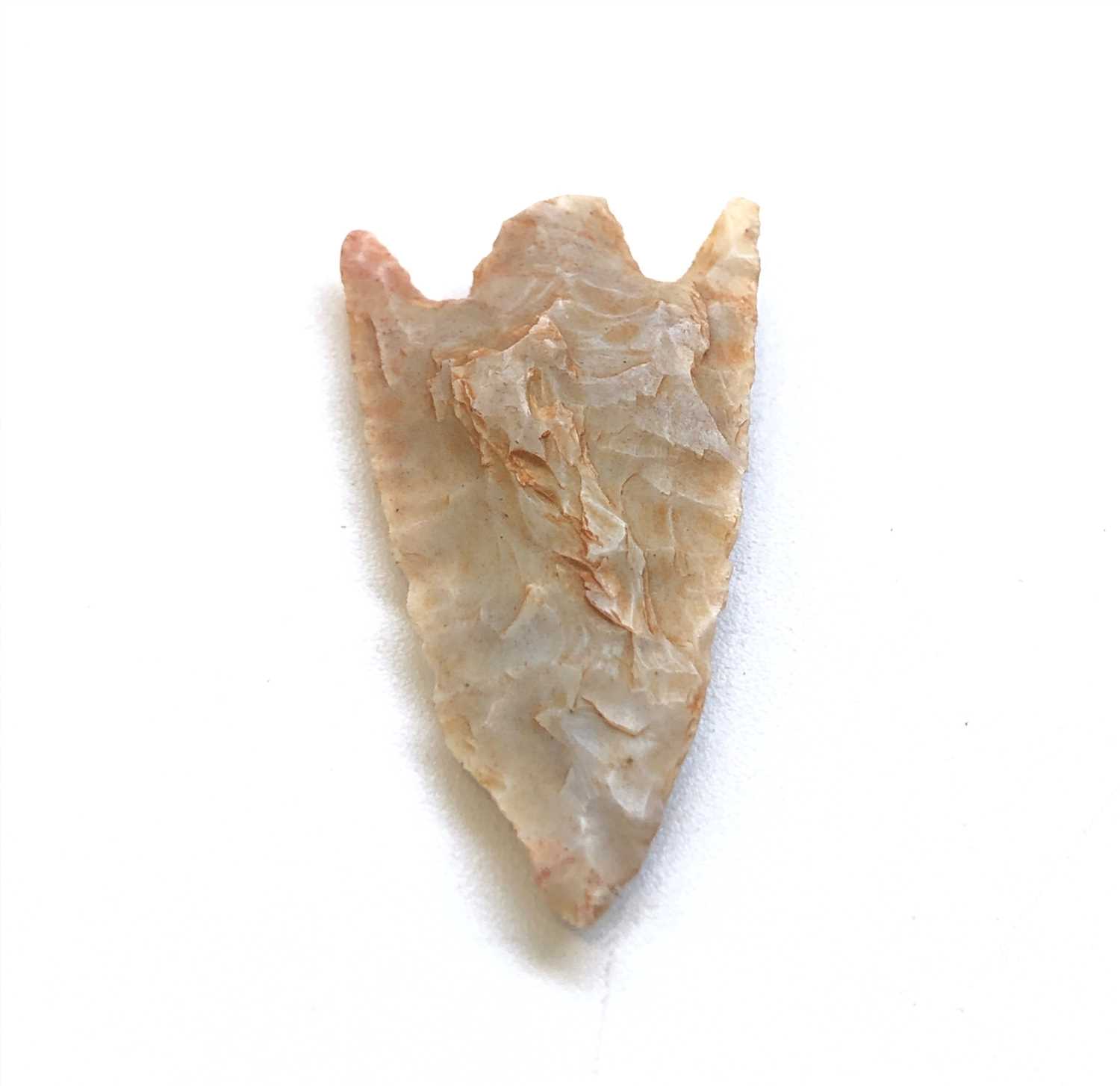 Lot 401 - Neolithic arrow head, barbed and tanged,...