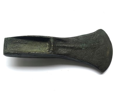 Lot 450 - M Bronze Age Palstave, Derbyshire, 372g, 140mm.