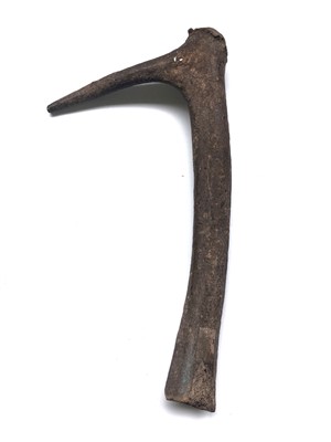 Lot 470 - Neolithic Antler pick, Grimes Graves, 136g,...