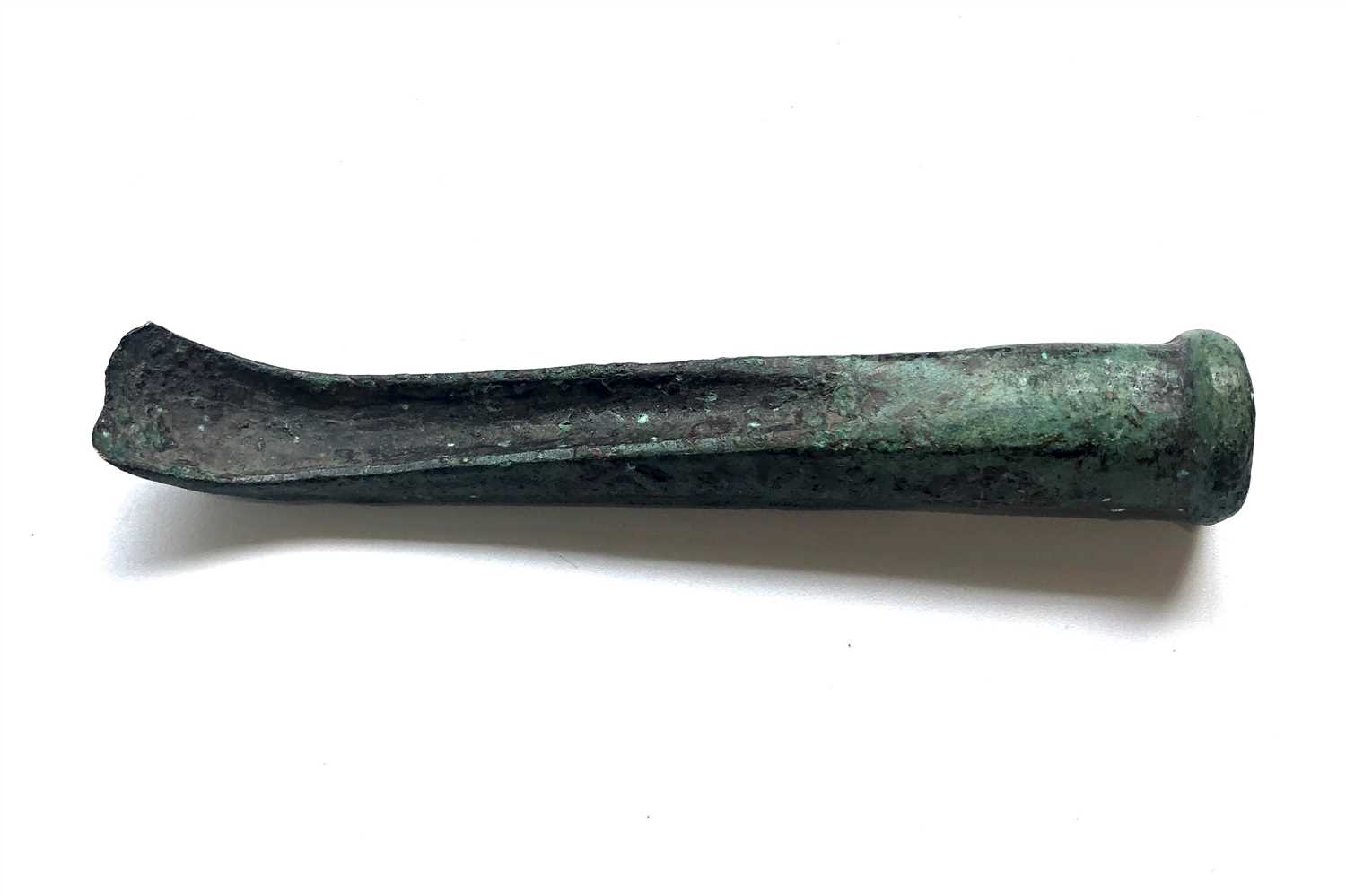 Socketted Lot 475 - Bronze Age curved and socketted chisel