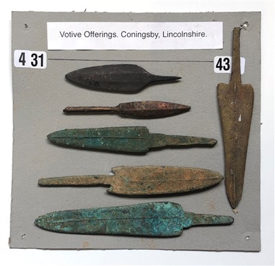 Lot 483 - A collection of six Bronze Age Votive Arrow...