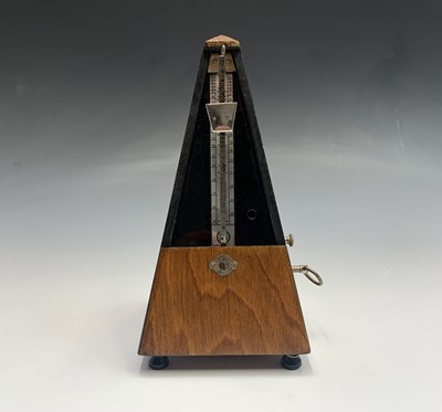 Lot 32 - A German made 'System Maelzel' metronome....