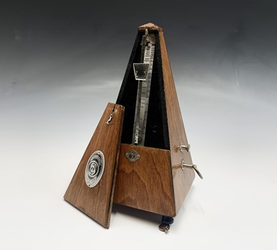 Lot 32 - A German made 'System Maelzel' metronome....