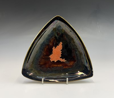 Lot 913 - An Eric Leaper studio pottery dish with orange...