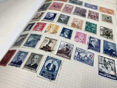 Lot 335 - World Collection contained in two spring back...