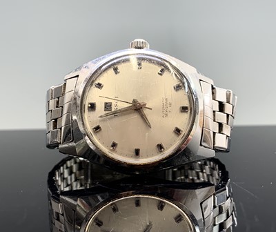 Lot 239 - A gentleman's stainless steel Tissot automatic...