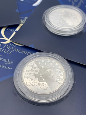 Lot 8 - 2012 Queen's Diamond Jubilee silver crown size...