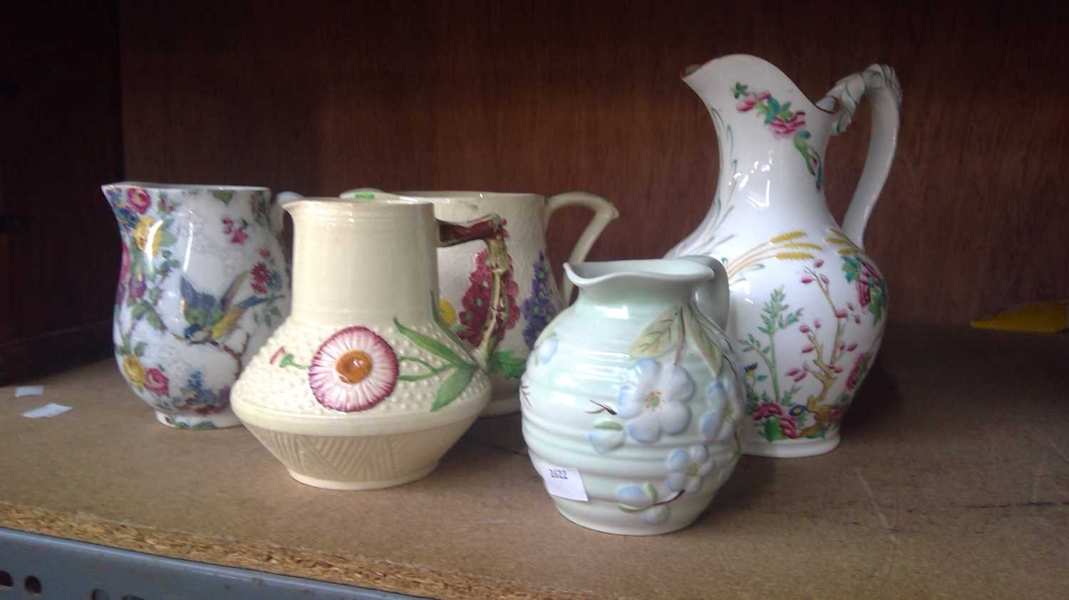 Lot 9 - English porcelain jug and four other...