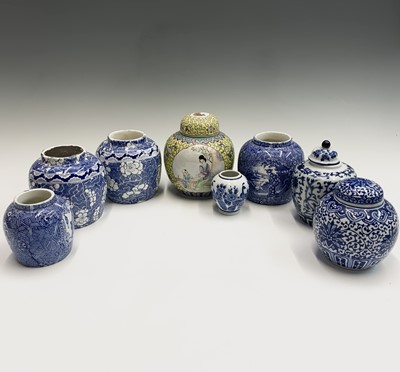 Lot 983 - Seven assorted Chinese blue and white ginger...