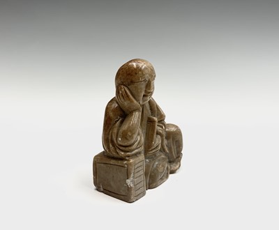 Lot 164 - A small Chinese hardstone carving of a...