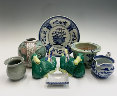 Lot 991 - A Chinese export blue and white cream jug,...