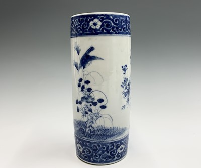 Lot 121 - A Chinese famille verte porcelain vase, early...