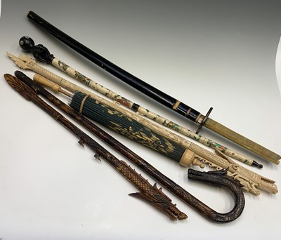 Lot 266 - A Japanese sword, 20th century, with lacquered...