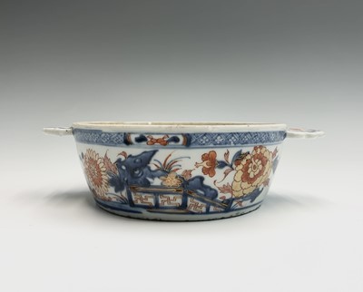 Lot 144 - A large Chinese famille rose charger, 18th...