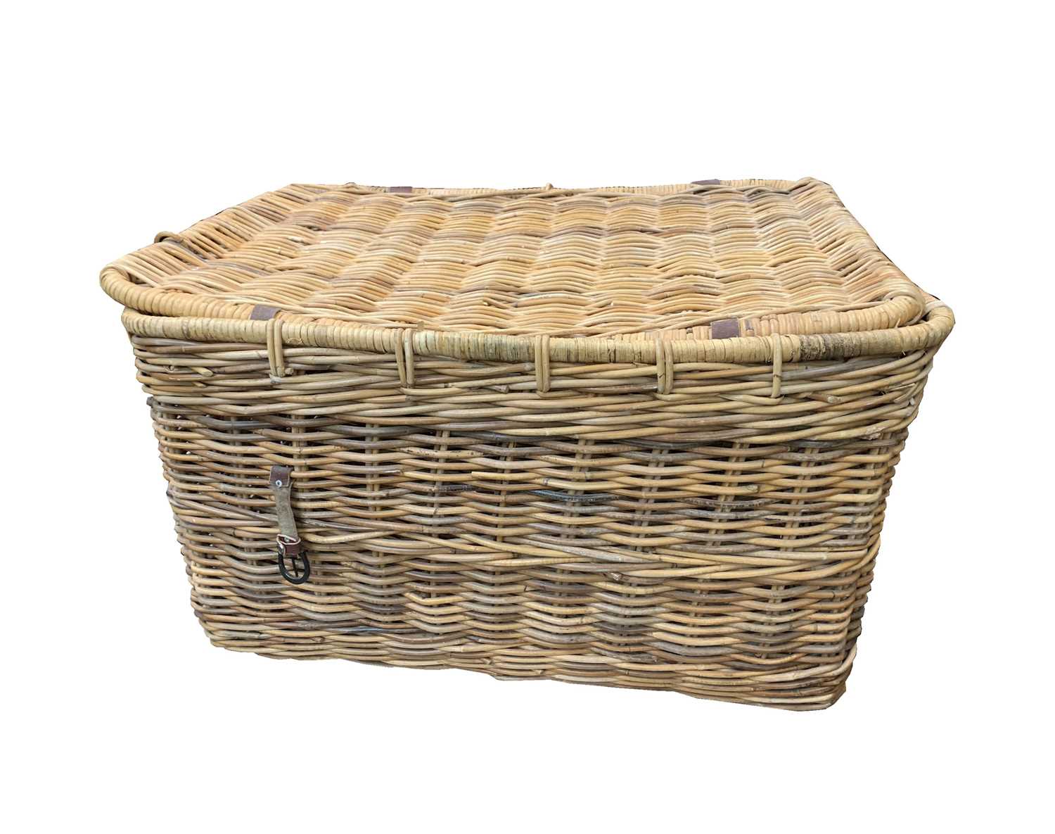 Lot 208 A wicker laundry basket, the lid with