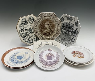 Lot 1016 - A Minton Queen Victoria Golden Jubilee...