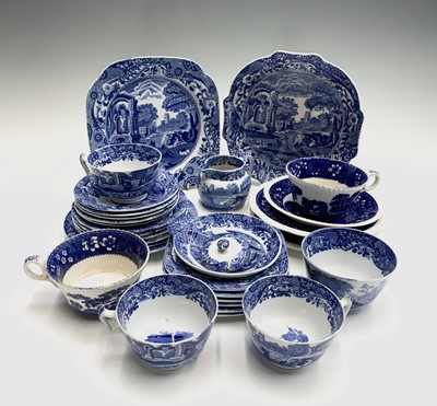 Lot 1046 - A collection of Copeland Spode 'Italian'...