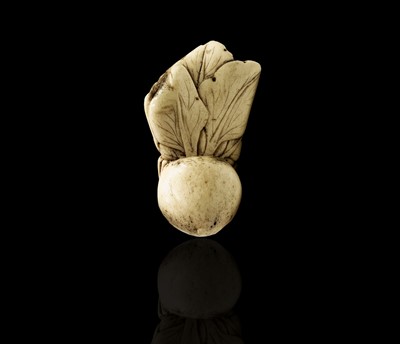 Lot 346 - A Japanese carved bone netsuke of Pak Choi,...