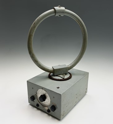 Lot 343 - A Beme loop marine direction finder, circa...